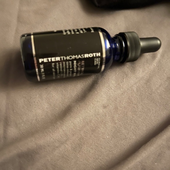 Peter Thomas Roth Retinol PM treatment *NEW* - Picture 4 of 4